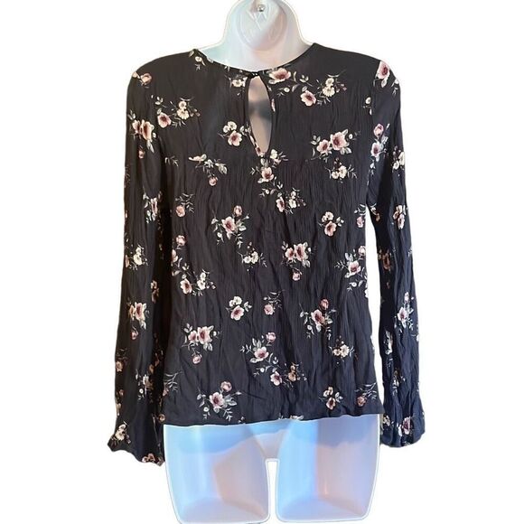Full Tilt Gray Pink Floral Cutout Crinkle Top Long Sleeve Medium Boho Festival - Picture 2 of 6